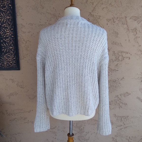 Happy x Nature Gray Open Knit Cropped Cable‎ Knit Sweater - Picture 5 of 7